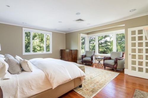 170 Blackstone Blvd, Providence RI 02906-5802 exterior