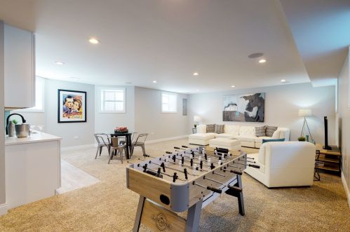 4934 Claremont Ave, Chicago IL  60625-1912 exterior