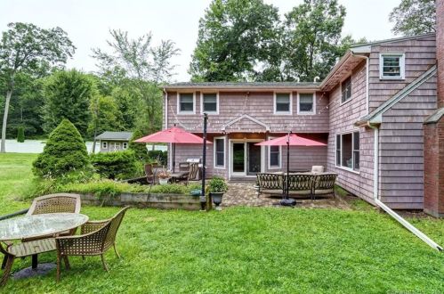 108 Hickory Hl Rd, New Britain CT 06052-1009 exterior