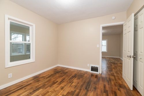 51 Ridgewood St, Kalamazoo MI  49001-4253 exterior