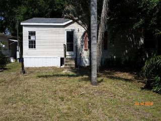 6015 91st Trl, Okeechobee, FL 34974-1477