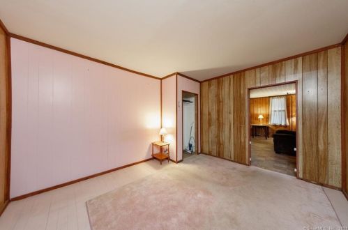 104 St, Killingly CT 06239-1927 exterior