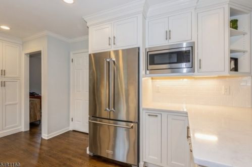 418 Prospect St, Westfield NJ 07090-3904 exterior