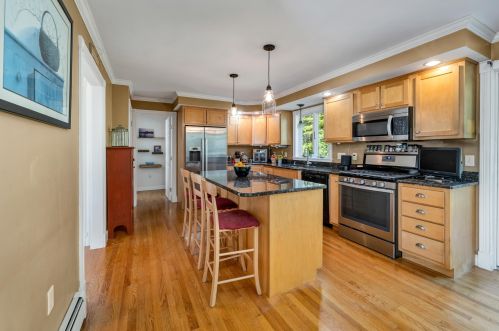 54 Border Winds Ave, Seabrook NH 03874-4461 exterior