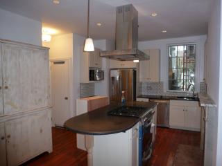 1718 Pine St, Philadelphia PA  19103-6702 exterior