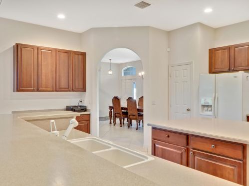 2811 Serenity Cir, Fort Pierce FL 34981-5054 exterior