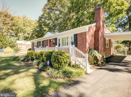 7833 Martha Washington St, Alexandria VA  22309-1346 exterior