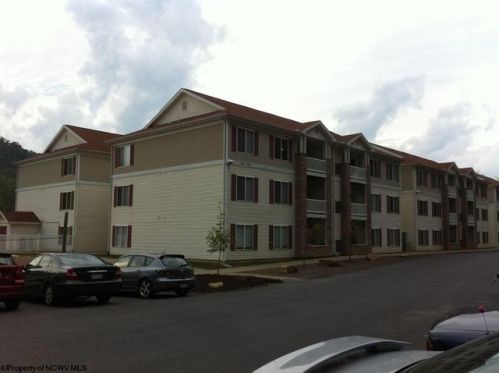 1207 University Commons Dr, Morgantown, WV 26505-0215