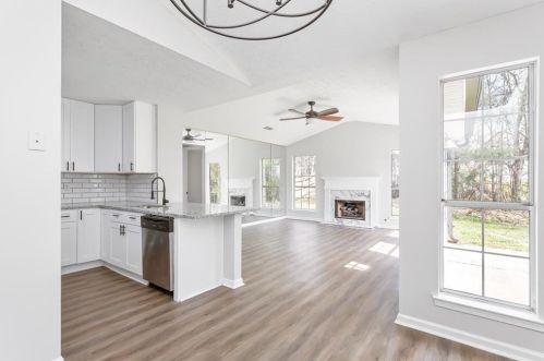 320 Emerald Grn Ct, Atlanta GA 30349-8420 exterior