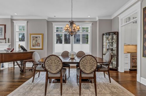 3800 Paulina St, Chicago IL 60609-2057 exterior