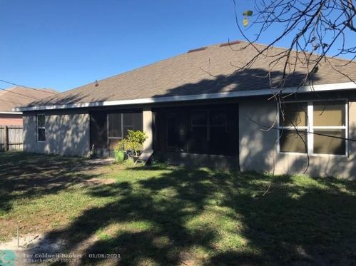 570 Ryder Rd, Fort Pierce FL 34953-6003 exterior