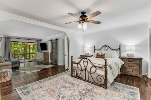 7105 Brandon Mill Rd, Atlanta GA  30328-1922 exterior