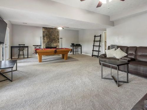 8474 Lake Dr, Lithonia GA  30039-6562 exterior