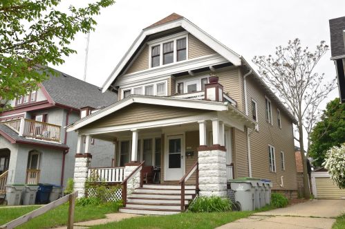 1409 52nd St, Milwaukee, WI 53214-5317