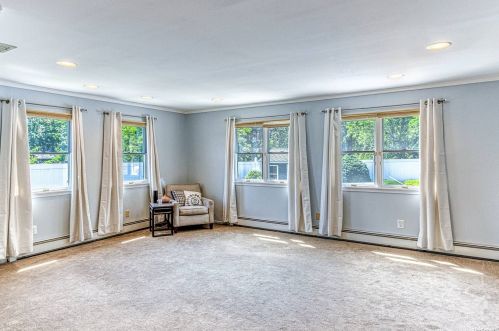 448 8th St, Bohemia NY  11716-1332 exterior