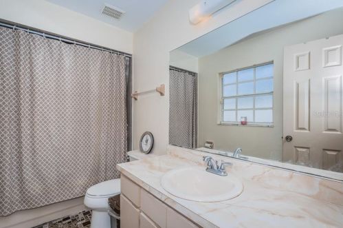 6820 Thatcher Ave, Tampa FL 33614-3823 exterior