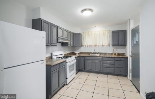 1608 Dickinson St, Philadelphia PA  19146-4737 exterior