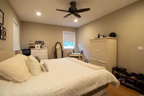 1000 Smithtown Ave, Bohemia NY 11716-2179 exterior