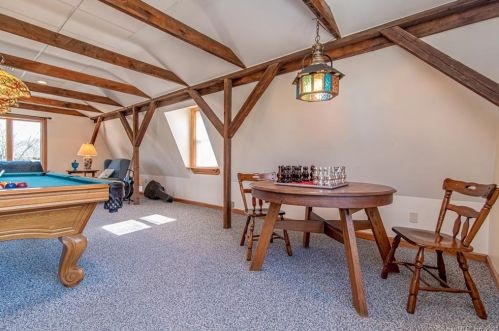 13 Plainfield St, Enfield CT 06082-5813 exterior