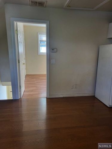 832 Kinderkamack Rd, River Edge NJ  07661-2324 exterior