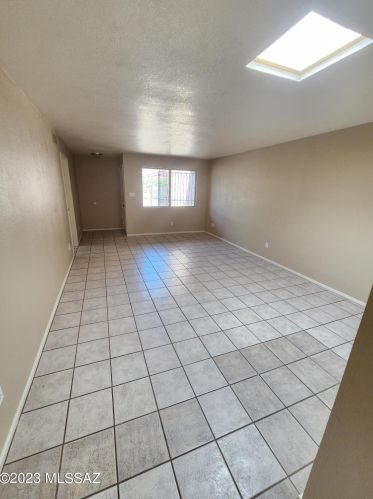 3952 Stone Ave, Tucson AZ  85705-3208 exterior