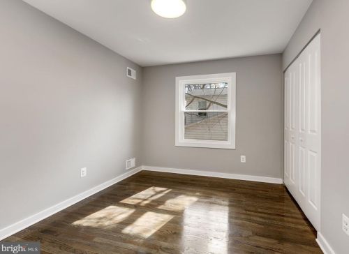 14409 Butternut Ct, Rockville MD 20853-2324 exterior