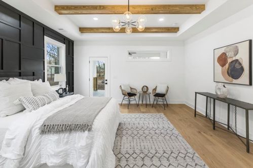 2020 Cambridge Ave, Atlanta GA 30337-1816 exterior