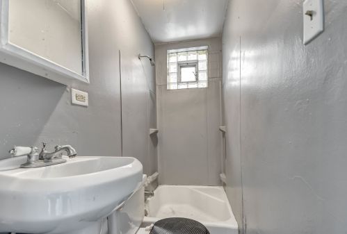 3245 64 Pl, Chicago IL 60638-5418 exterior