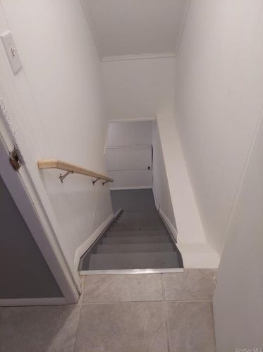 72 Stuart Dr, Poughkeepsie NY 12603-4714 exterior