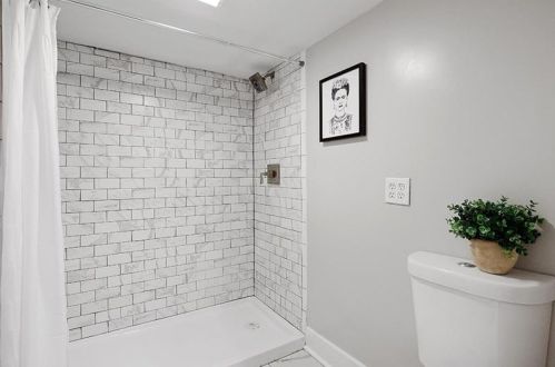 210 Friday Rd, Pittsburgh PA  15209-2110 exterior