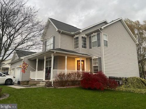 22 Ash Dr, Littlestown, PA 17340-9476