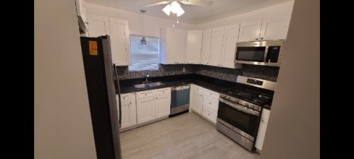 8731 Wabash Ave, Chicago IL 60619-6612 exterior