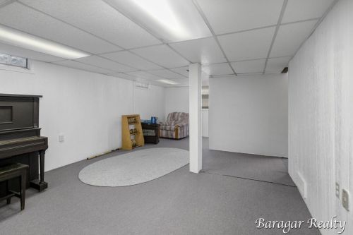 2900 Belknap Ave, Grand Rapids MI 49505-3304 exterior