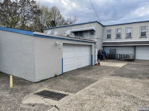 55 Clinton Pl, East Rutherford NJ 07073-1323 exterior