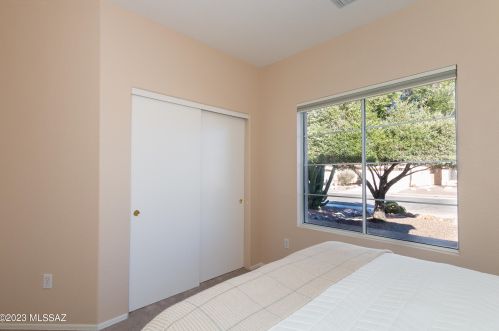 7655 Summer Scene Dr, Tucson AZ  85743-5184 exterior