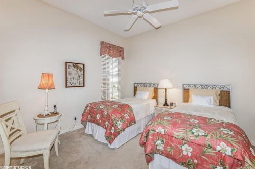 3213 Benicia Ct, Naples FL 34109-1347 exterior