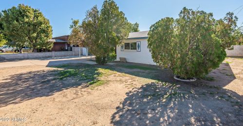 1221 Cinnabar Ave, Phoenix AZ 85020-1816 exterior