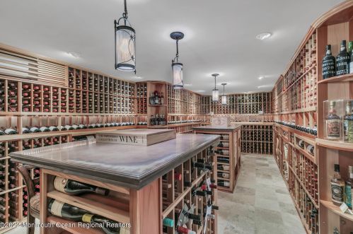 4 Tuxedo Rd, Locust NJ 07760-1825 exterior