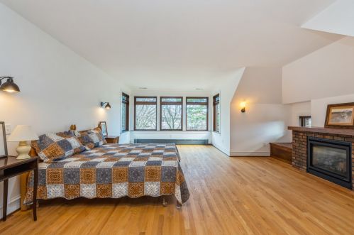 1415 Juneway Ter, Chicago IL 60626-1034 exterior