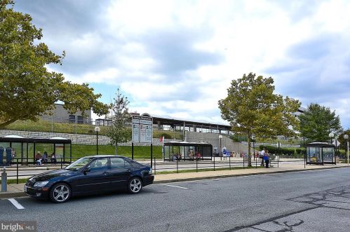 1904 Lewis Ave, Rockville MD 20851-2330 exterior