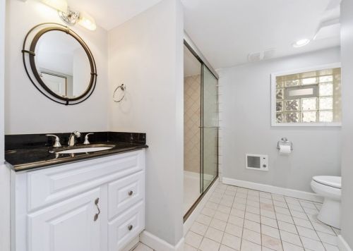 1814 Warner Ave, Chicago IL 60618-3031 exterior