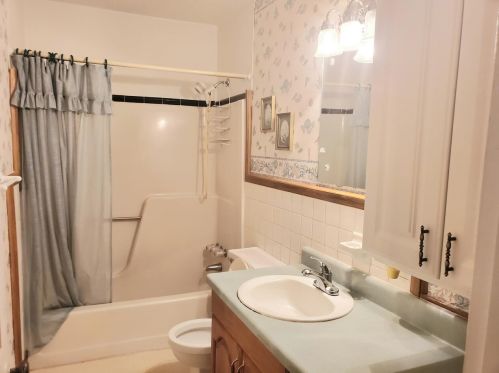 1959 Broad Ave, Atlanta GA 30344-2471 exterior