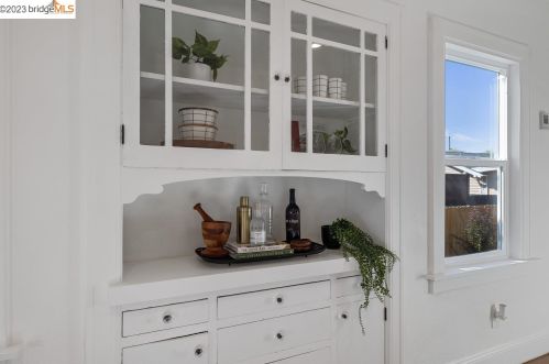 1307 Haskell St, Berkeley, CA 94702-2415