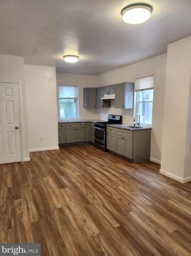 1351 Princess Ave, Camden NJ 08103-2910 exterior