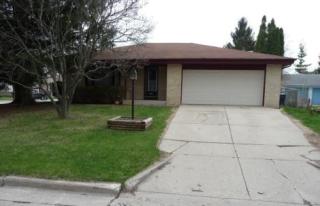 3805 Hemlock St, Milwaukee, WI 53209-1952