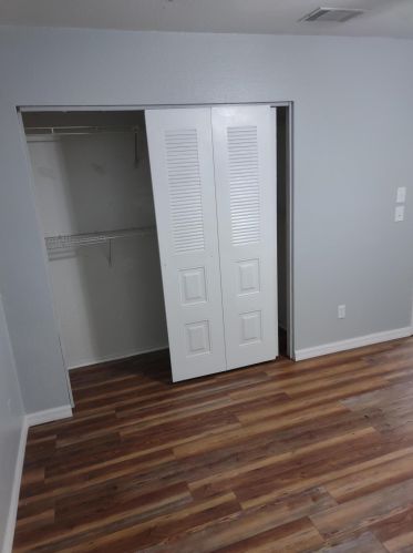 1473 Ocean Ln, Fort Pierce FL  34983-3829 exterior