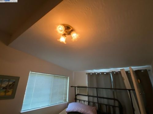 248 Oak Park Ln, Concord, CA 94523-4656