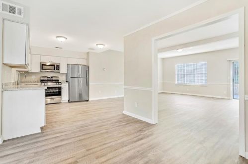 6249 Phillips Lake Way, Lithonia GA  30058-3931 exterior