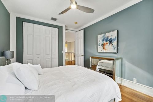 9808 Coronado Lake Dr, Boynton Beach FL 33437-5337 exterior