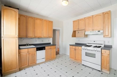 39 Goldsmith St, Boston MA exterior